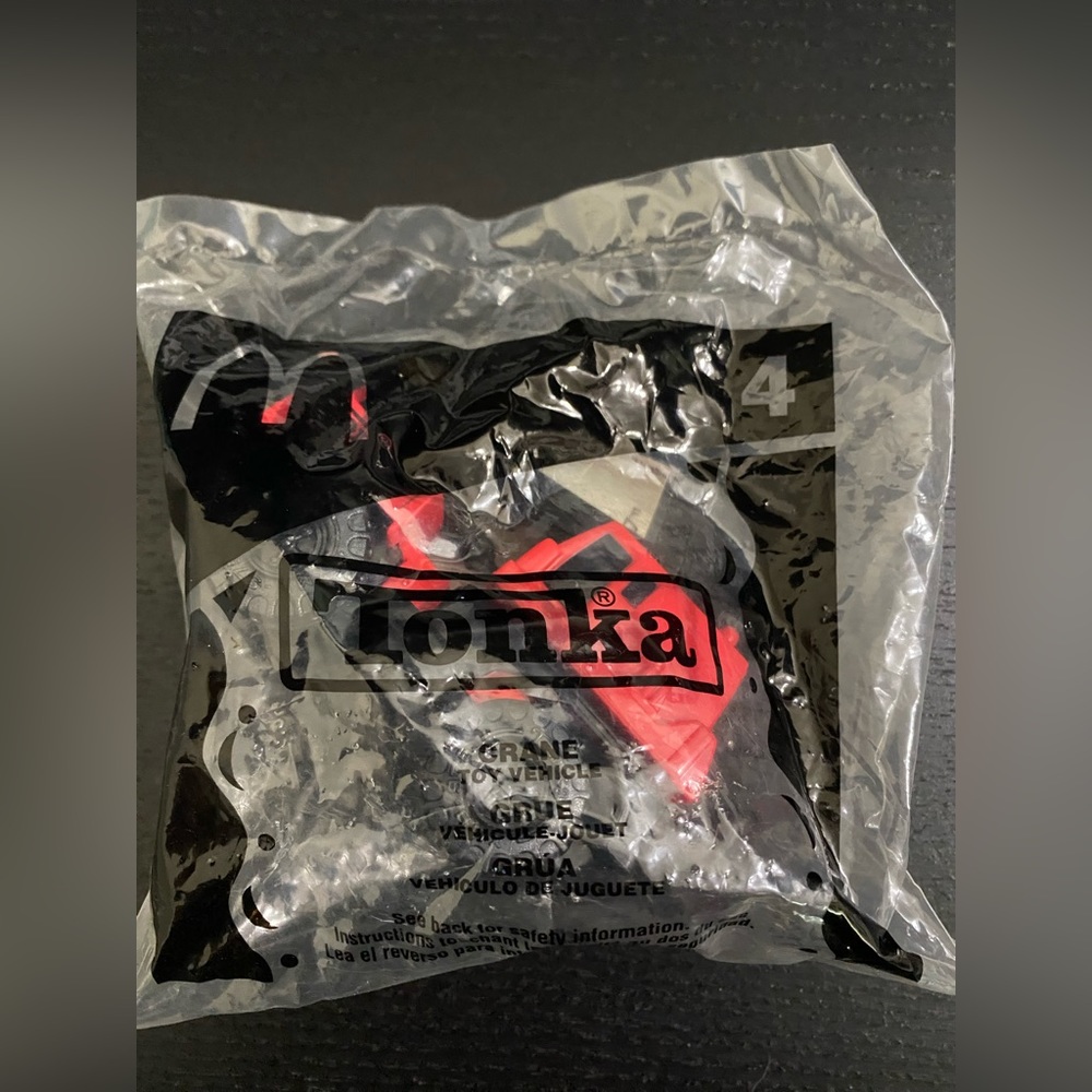 🔴2/$10 SALE🔴 2002 McDonald’s Tonka Crane Happy Meal Toy
